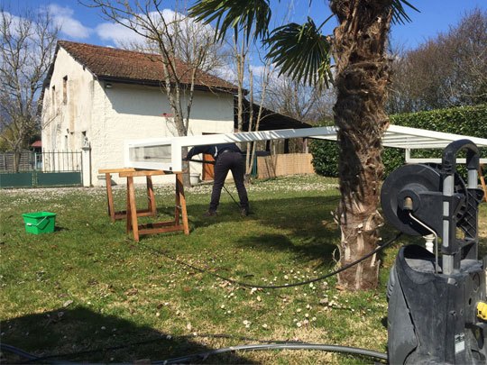photo nettoyage abris au karcher
